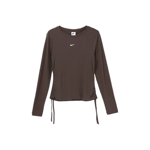Nike Set in Sleeve T Shirt Women's Brown