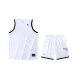 Pure White/Basic Black