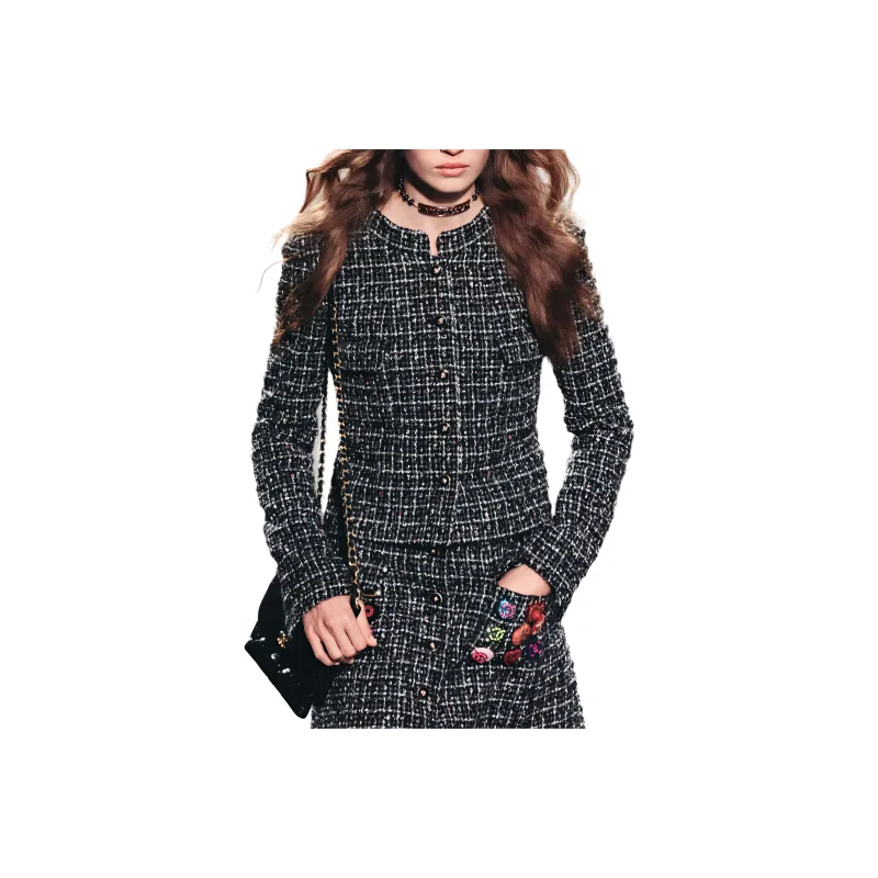 CHANEL 24 Fall And Winter Crop Tops Women's Black-0