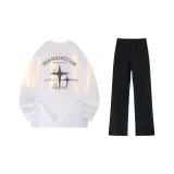 White Long-Sleeved Shirt+Black Jeans