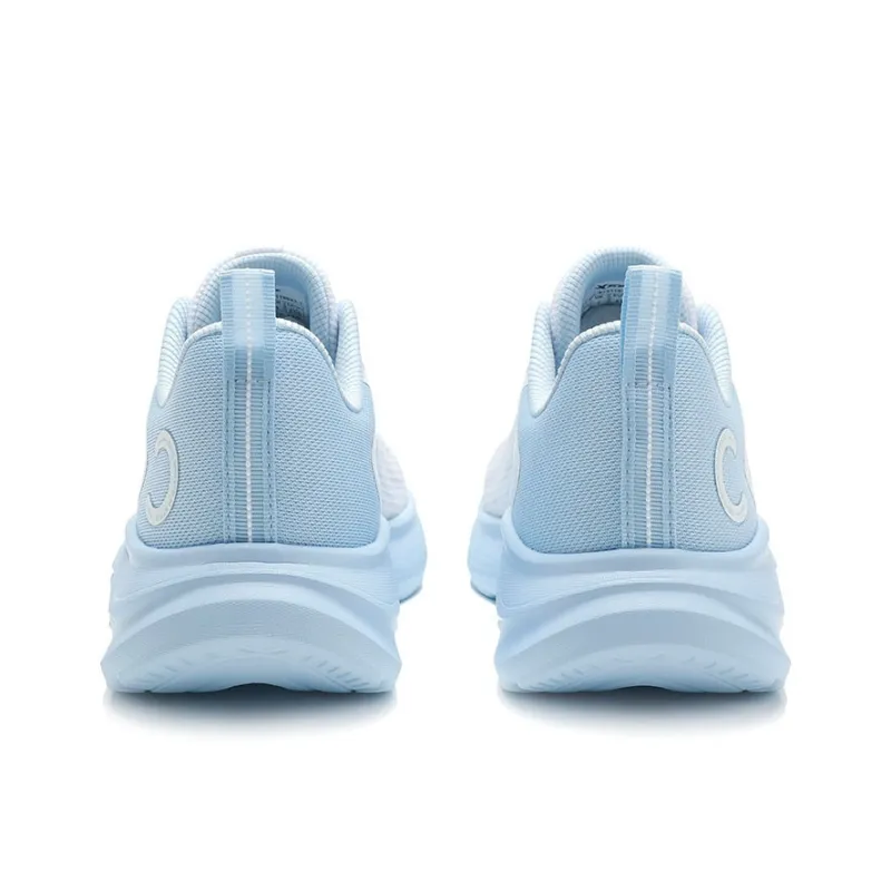 XTEP Cushioning And Breathable Low Top Casual Running Shoes Men's Classic White Microwave Blue-4