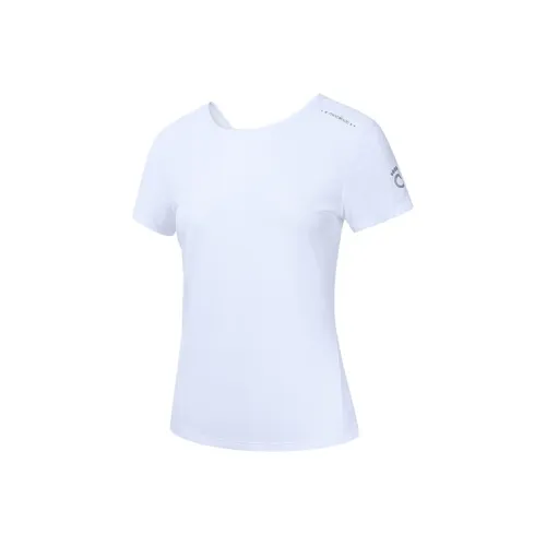 Macondo T-Shirts Women's White