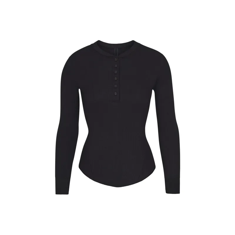 SKIMS COTTON RIB LONG SLEEVE HENLEY T-Shirt Women's SOOT/Smoke Gray-0
