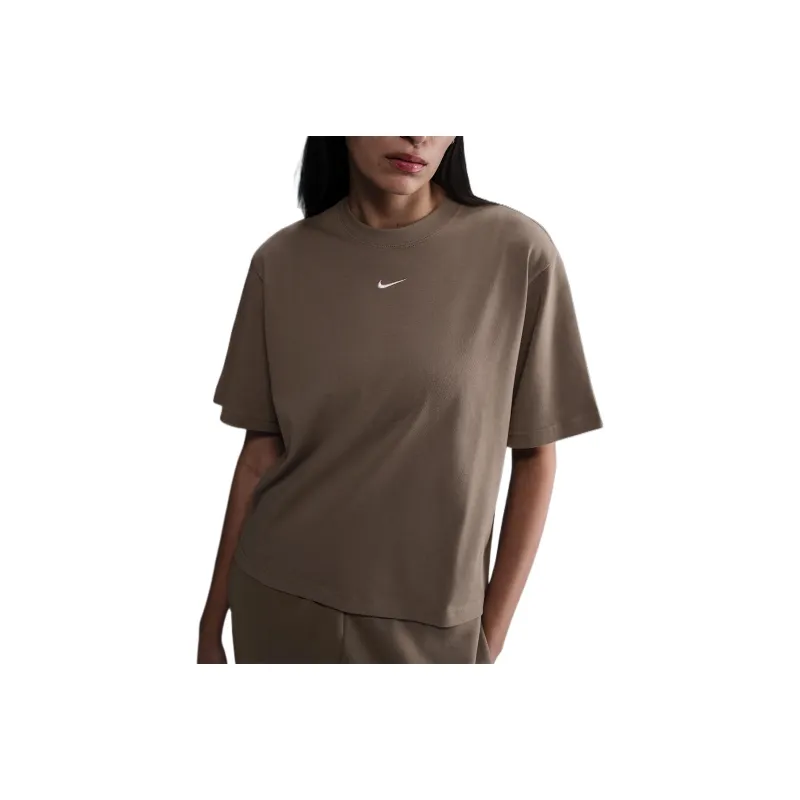 Nike Sportswear Essential Women's Boxy T Shirt-0
