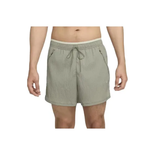 Nike Stride Vsn Division Men's Dri-FIT 5' Brief-Lined Vsn Shorts