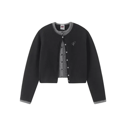 F426 Sweaters Women's