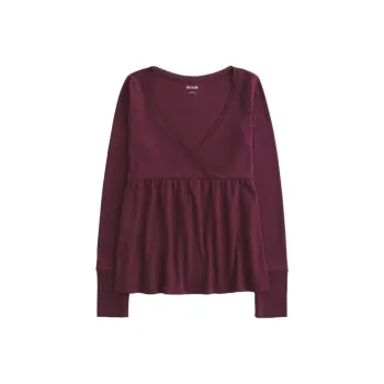 Hollister T-Shirt Women's Burgundy