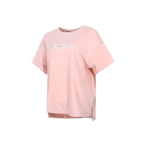 New Balance IU T Shirts Women's Pink