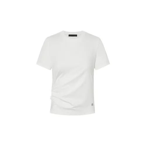 MO&CO T Shirts Women's