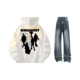 White Sweatshirt+Light Blue Jeans
