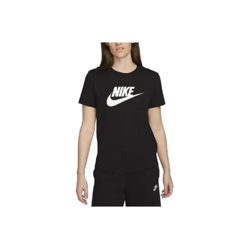 Nike Sportswear Essentials Women's Logo T Shirt