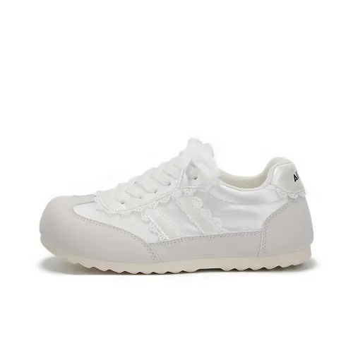 Yobn Breathable, Lightweight, And Abrasion Resistant Low Top Casual Shoes Women's