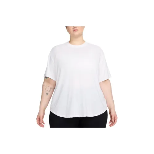 Nike One Relaxed Women's Dri-FIT Short-Sleeve Top Plus Size