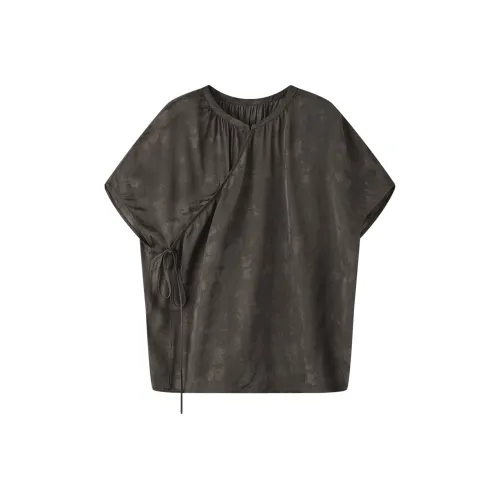 THE SEA LIFE Shirts Women's Cocoa Brown