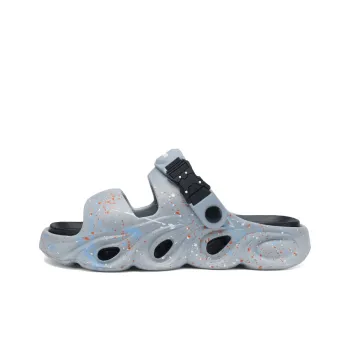 Budding Bear Beach Sandals Men's