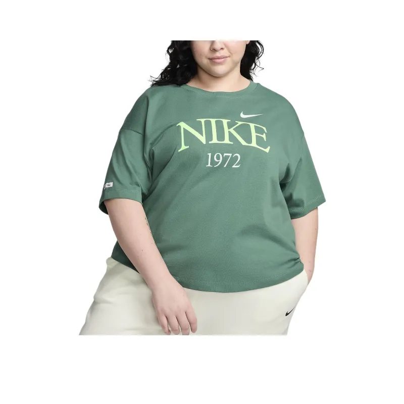 Nike Sportswear Classics T-Shirt Women's Coast Green-0
