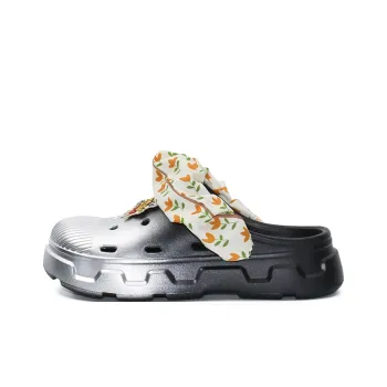 OUBT Clogs Unisex Silver Black Gradient