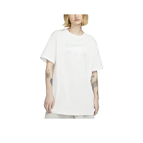 Nike Air Women's Graphics Print T Shirt 'Summit White'