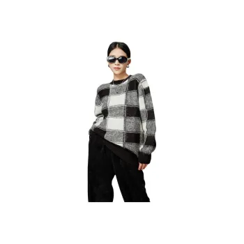 Weekly Sweater Women's Black White Plaid