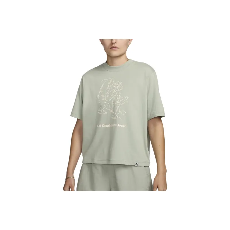 Nike Women's Loose Graphic Tee-0