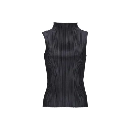 PLEATS PLEASE ISSEY MIYAKE T-Shirts Women's Black
