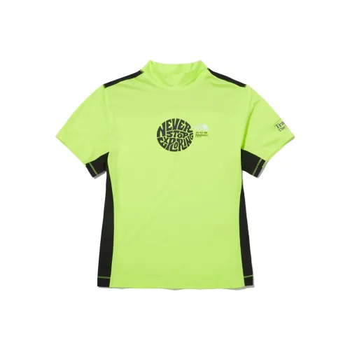 THE NORTH FACE T Shirts Women's Green