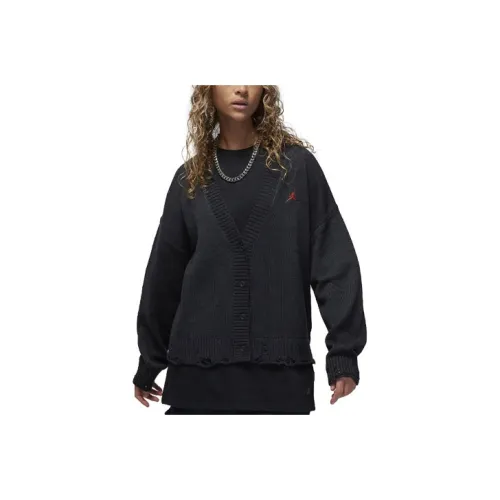 JORDAN featuring Women's Black