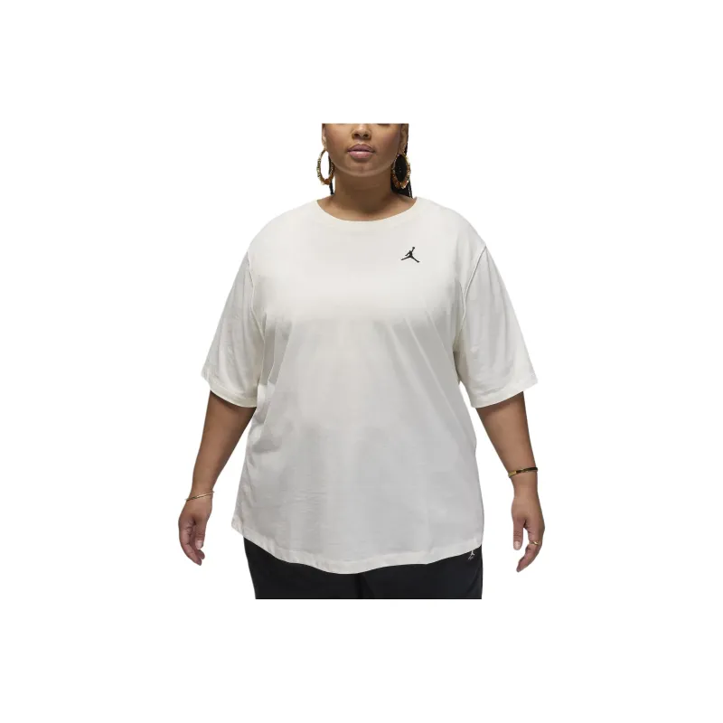 JORDAN Essentials Women's Girlfriend T-Shirt Plus Size-0
