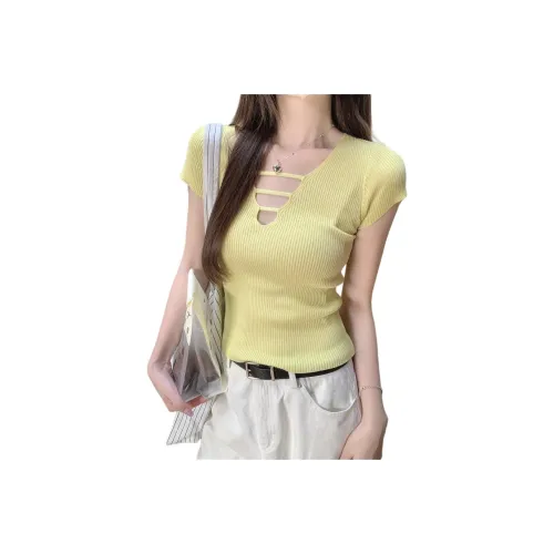 The Temptation Of The Muse T Shirt Women's