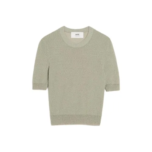 AMIPARIS Textured Crop Top