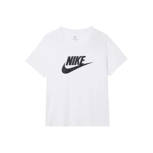 Nike Sportswear Essentials Women's Logo T Shirt White