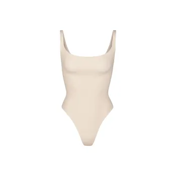 SKIMS FITS EVERYBODY SQUARE NECK BODYSUIT Bodysuits Women's SAND/Sand