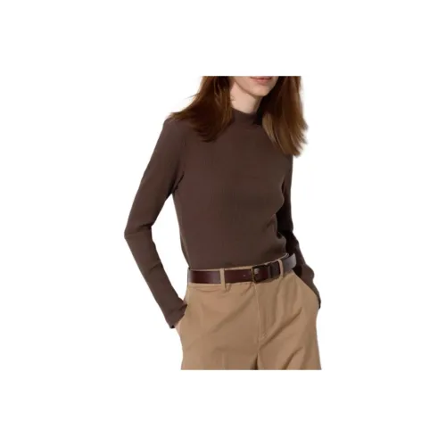UNIQLO T Shirt Women's Chestnut