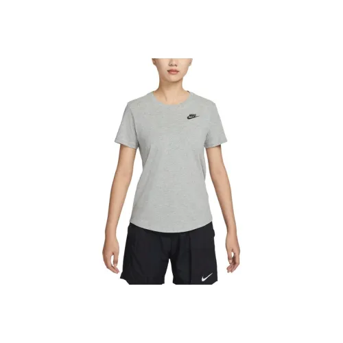 Nike Sportswear Club T Shirt Women's Heather Color