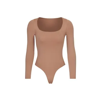 SKIMS ESSENTIAL LONG SLEEVE SCOOP NECK BODYSUIT Bodysuits Women's Sienna/Ochre