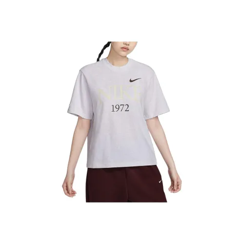 nike pattern T Shirt Women's Birch Wood