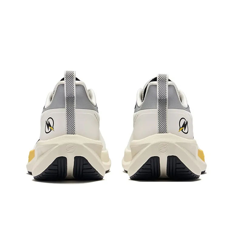 Erke Lightning 4 Running Shoes Men Low Top Microcrystal White/Bright Silver-3