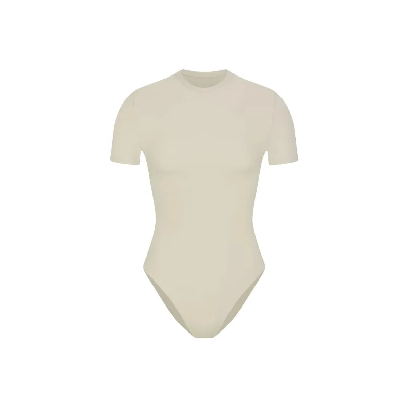 SKIMS FITS EVERYBODY T-SHIRT BODYSUIT Bodysuits Women's TALC/Talc-0