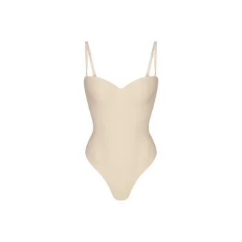SKIMS BODY UNDERWIRE THONG BODYSUIT Bodysuits Women's SAND/Sand