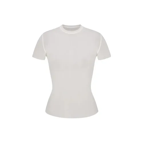 Skims T-Shirts Women's Marble