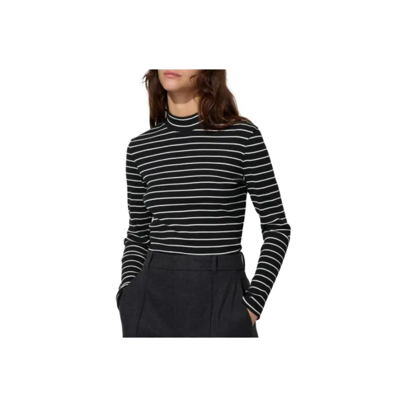 UNIQLO T Shirts Women's Black-0