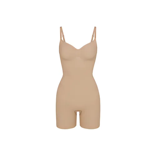 SKIMS SEAMLESS SCULPT MID THIGH BODYSUIT Jumpsuit Women's Mud/CLAY