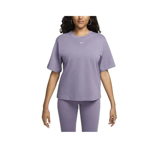 Nike Sportswear Essential Women's Boxy T Shirt-0