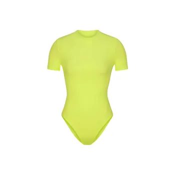 SKIMS FITS EVERYBODY T-SHIRT BODYSUIT Bodysuits Women's DAFFODIL/Daffodil