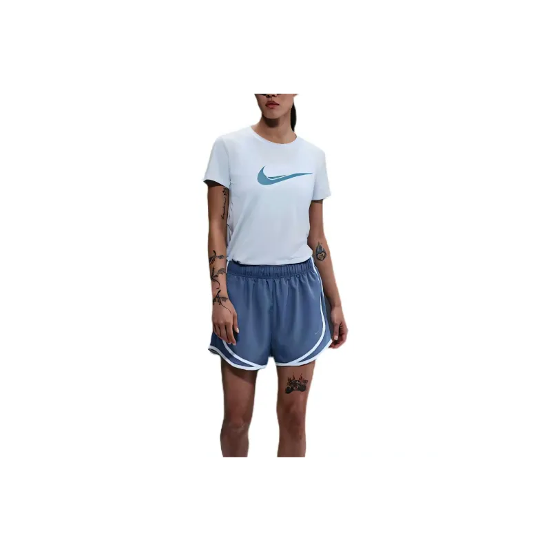 Nike Swoosh Regular T Shirt Women's White-0