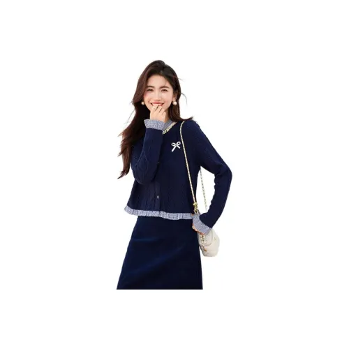 La Chapelle Knitwear Women's Navy Blue