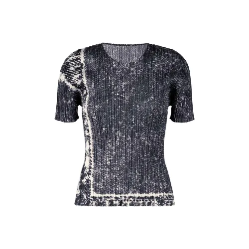 PLEATS PLEASE ISSEY MIYAKE T Shirts Women's Indigo