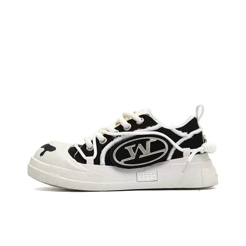 Mo Xu Big Head Open Ended Smile Slip Resistant Low Top Skateboard Shoes Unisex-1
