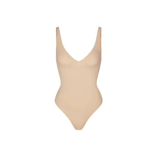 SKIMS NAKED PLUNGE THONG BODYSUIT Bodysuits Women's SAND/Sand
