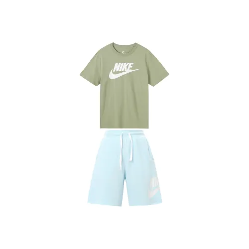 Nike Sportswear Essentials Women's Logo T-Shirt